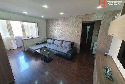 Apartament cu 2 camere semidecomandat, mobilat în Girocului