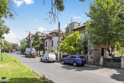 Cotroceni - C.Noica, Apartament in vila 107 MP, gradina - 1