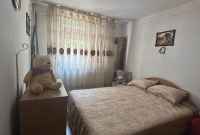 Apartament 4 camere -Zona Sud  - etaj 1/4 - 5