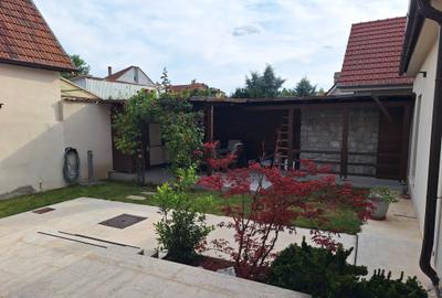 Casa ultracentrala - 10