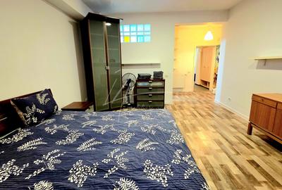 Apartament cu 5 camere si curte de 358 mp. - 42