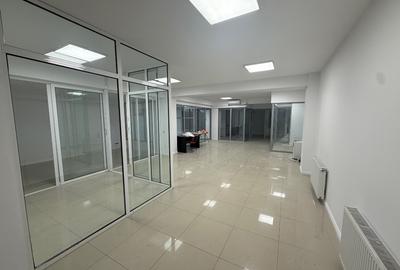 Inchiriez spatiu pretabil birouri sau alte activitati + 2 locuri de parcare sub - 12