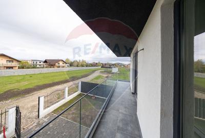 Vila moderna cu 4 camere,  P+E - teren 501 mp - 24