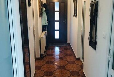 De vanzare casa D+P+M situat in Aradul nou, avand curte proprie - 6