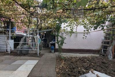 De vanzare casa + curte 197mp, zona Salaj - 1