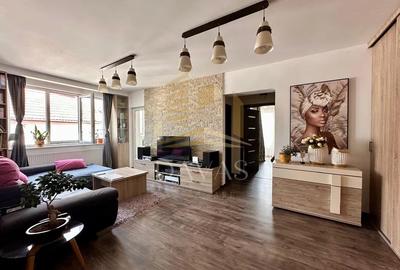 Apartament cu 3 camere semidecomandat, mobilat în Andrei Mureșanu