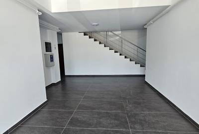 Mamaia Nord  Apartament  2  Camere  Mob  Utilat  Etaju l 2/3   Parcare Privata - 2