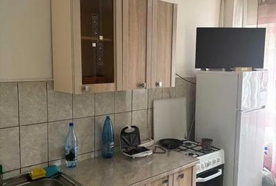 Apartament cu 2 camere semidecomandat în 13 Septembrie