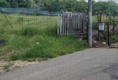 Teren Construcții intravilan de 750 mp, în Aranghel