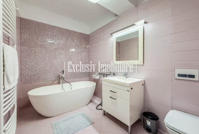 Vedere Frontala la Mare si Plaja la Picioare - Apartament cu Parcare Privata - 23