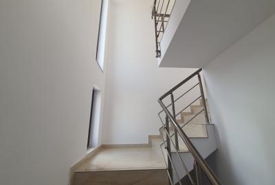 Vila tip Duplex de vanzare finalizat cu teren 400mp - 28
