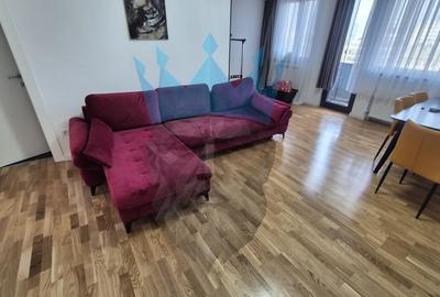 Apartament cu 3 camere decomandat, mobilat în Calea Victoriei