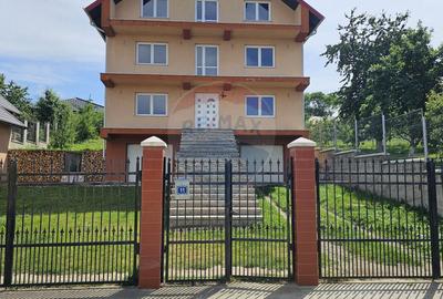 Casă / Vilă cu 12 camere-Sfântu Ilie Vechi, Suceava - 6