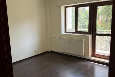 De Vanzare Apartament 4 Camere - Bld Uniri cu Fantani** - 3