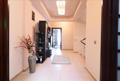 Vila exclusivista de vanzare in Iasi, design impunator,  localizare excelenta. - 9