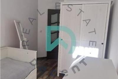 Apartament  la casa 3 camere, Bd. 15 Noiembrie - 14