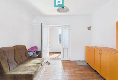 2 case separate + curte 1400 mp – Zona Dâmbovița - 7