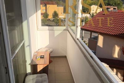 Apartament de vanzare 3 camere decomandat Et 2 zona Centrala  Rm Valcea - 6