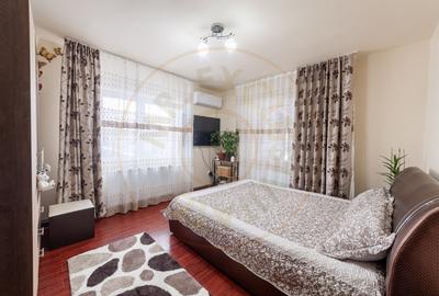 Casă individuală cu 6 camere în Căteasca