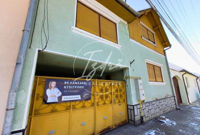 Casa  6 camere de vanzare str Samuel Micu Talmaciu - 1