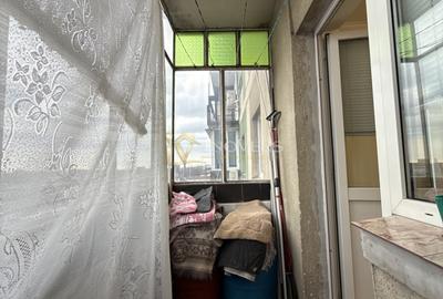 3 camere DECOMANDAT | 1981 | 7 min metrou | 74 mp |  DE RENOVAT - 17