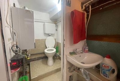 Casa de vanzare  curte propie cu garaj si loc parcare in fata casei - 11