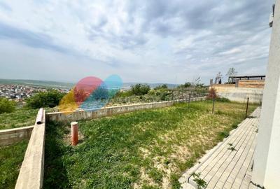 Casă Cuplată 120 Mp cu View Deosebit- Dezmir - 11