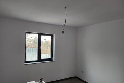 CASA IN MARGINENI CU 3 CAMERE - 6
