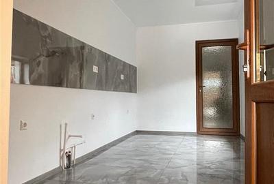 Super Pret ! Renovata Casa zona Piata Saraca  -Scoala 18 - 4