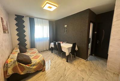 Apartament cu 3 camere decomandat, mobilat în Sebeș