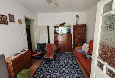 Casa 6 camere libera la vanzare zona Bartolomeu - 12