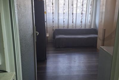 De vanzare garsonieră, parter-Aviatiei - 1