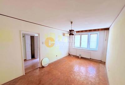 Apartament cu 2 camere semidecomandat în Piața Unirii