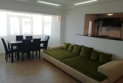 Apartament cu 3 camere decomandat, mobilat în Turnișor