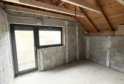 Casa de vanzare la rosu | 180 mp | 710 mp teren | Blaj - 3