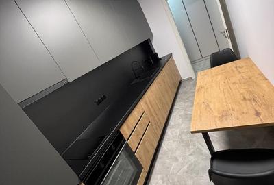 Apartament cu 2 camere semidecomandat, mobilat în Băneasa