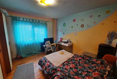 Apt 2 cam decomandat 54 mp Precista (Scoala nr 4 /  Fyps) - 161538 - 2