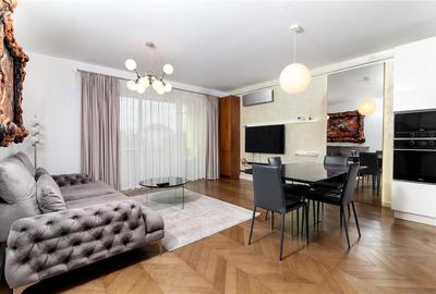 Apartament cu 2 camere semidecomandat, mobilat în Central