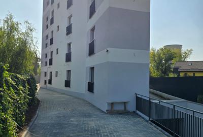 Penthouse cu 3 camere semidecomandat în Nicolae Grigorescu