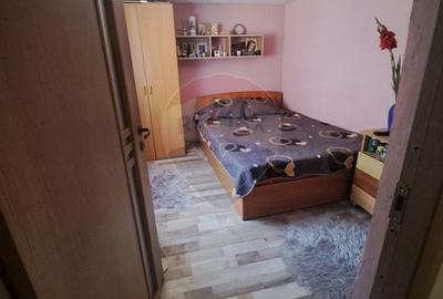 Casa la pret de apartament, zona centrala - 4
