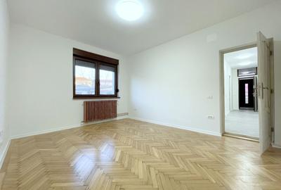 Apartament 3 camere de inchiriat - zona Centrala-Favorit - 11