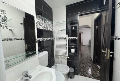 2 c.,53mp,parter,renovat+ spatiu suplim. depozitare-25 mp,Al. Rozelor - 8