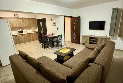 Apartament cu 2 camere decomandat, mobilat în Republicii