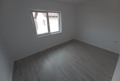 Comision 0%.  3 camere. Nou. etaj 1. Girocului - langa Profi str. Neptun. - 9
