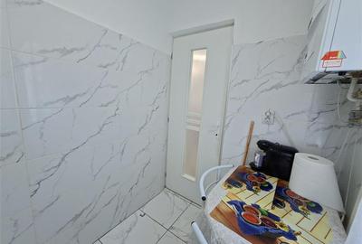 Garsoniera moderna cu pivnita zona Lazaret - 11