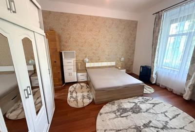 2 camere| Iosefin-vis a vis de Bega |zona superba| loc de parcare| curte comuna| - 1