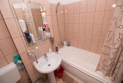 Apartament 2 camere in bloc cu lift etaj 1 - 9