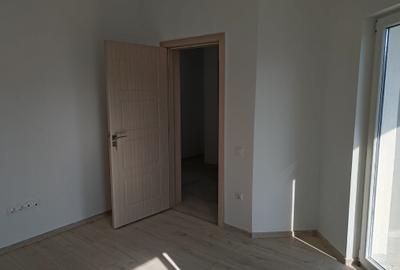 Casa 4 camere libera la vanzare SANPETRU - iesirea spre Harman - 16