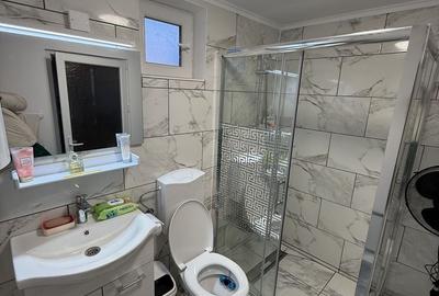 Casa demolabila  și teren 800mp cu toate utilitățile deschidere 26,5mp - 4