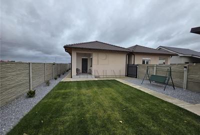 Duplex despartit prin baie - mobilat utilat - toate utilitatile - 1